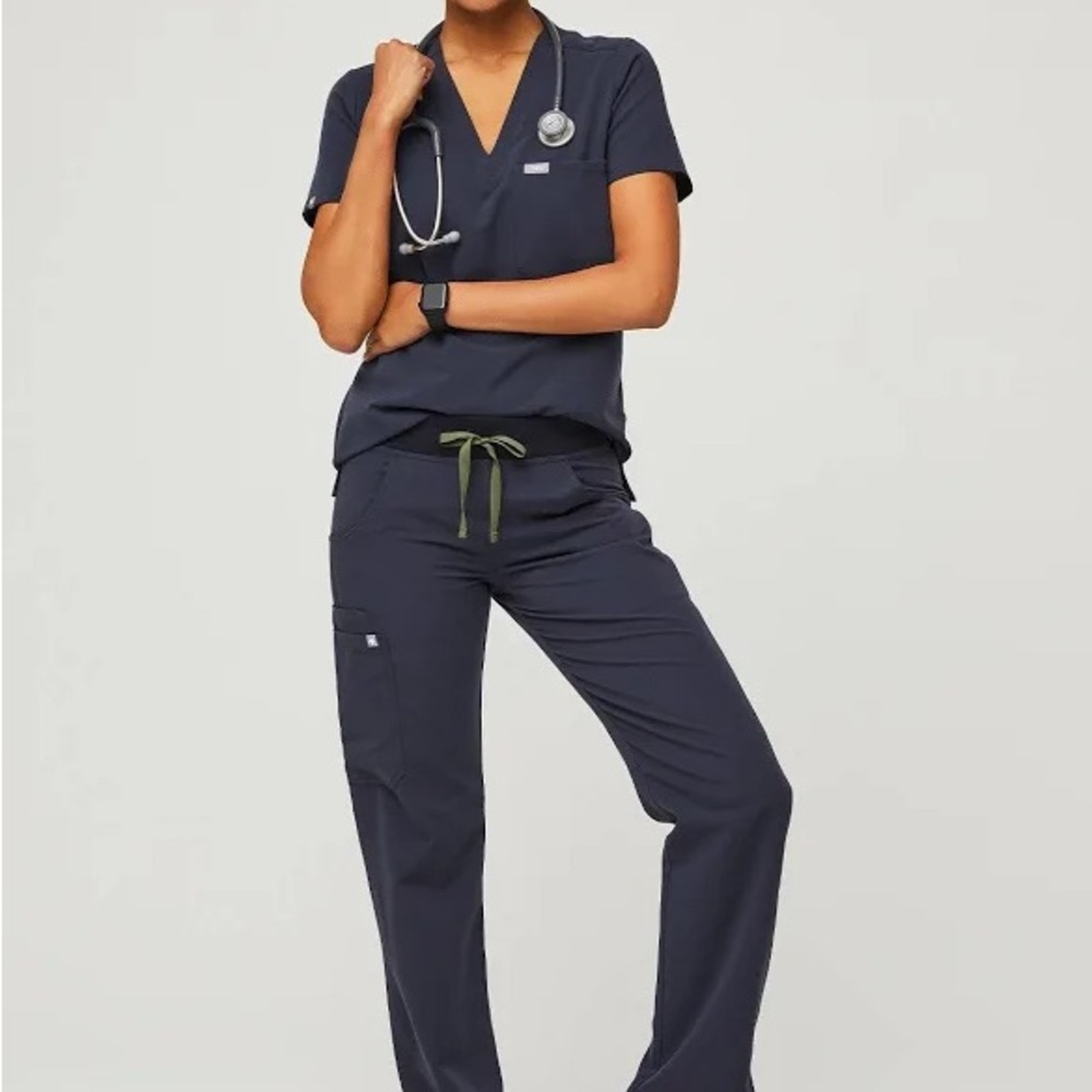 FIGS Kade Cargo Scrub Pants - Quiet Navy, XXS Tall